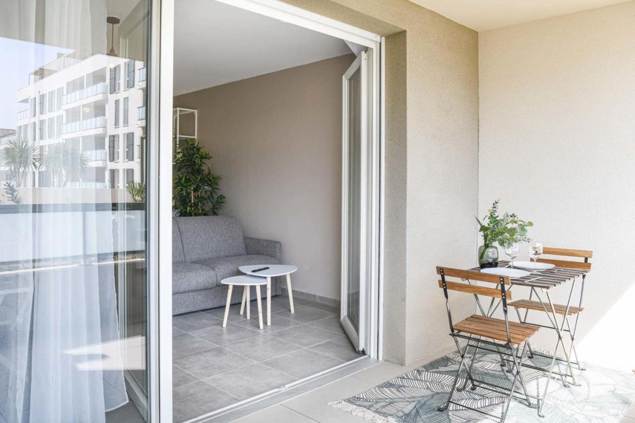 Appart Avec Terrasse Et Parking A 2 Min Du Metro マルセイユ エクステリア 写真